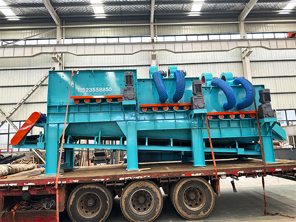 【发货现场】垃圾分拣碟片筛发往安徽